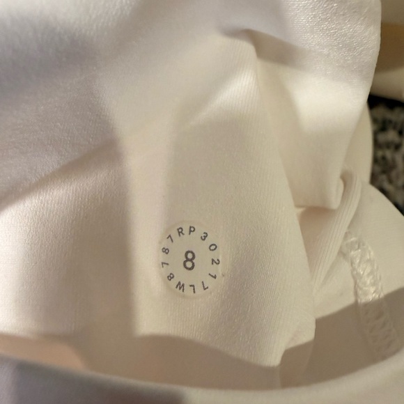 Lululemon Lost In Pace Skirt White Size 8 - Picture 11 of 11